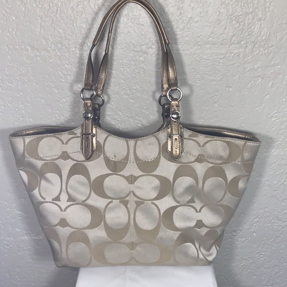Coach Carly khaki tan satin signature shoulder bag - Picture 2 of 4